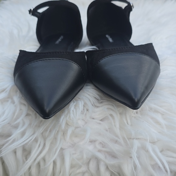 Marc Fisher Elesia2 Black Pointed Toe Ankle Strap Ballet Flats Sz.9 Whimsigoth - Picture 7 of 13